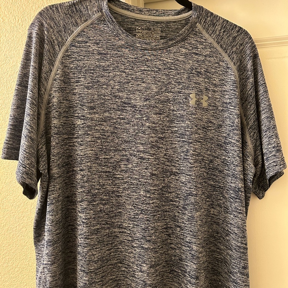 Men’s Under Armor Shirt